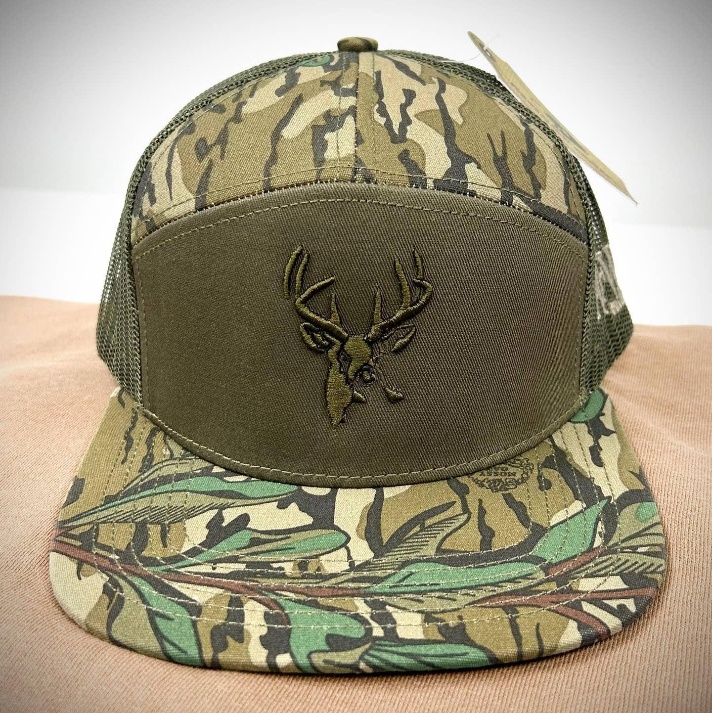 Buck Logo Mossy Oak Greenleaf & Olive