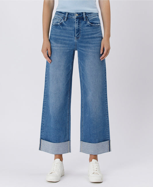 Sweeping Baggy Jeans