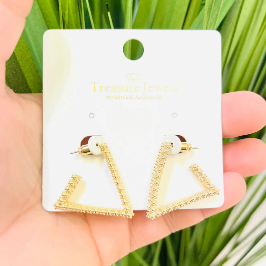 Triangle hoops gold